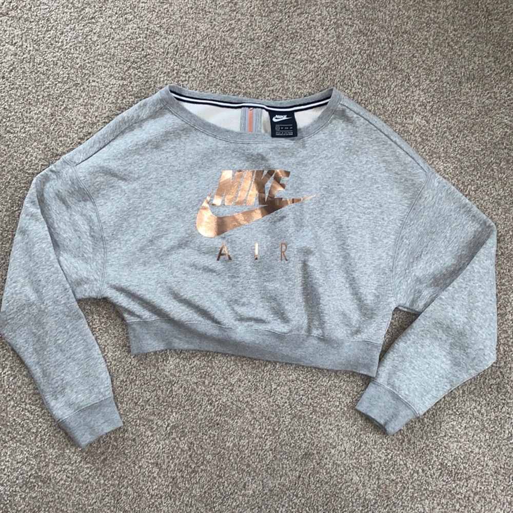 Nike cropped crew neck